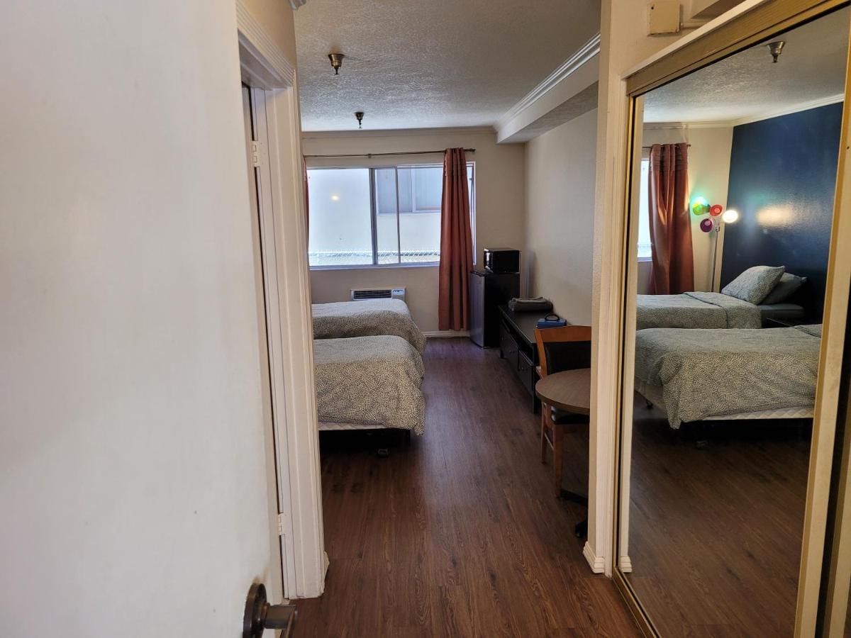 Hotel Lovely Double Bed Unit *